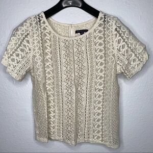 American Eagle Beige Cream Tan Knit Crop Short Sleeve Top M Blouse w Buttons